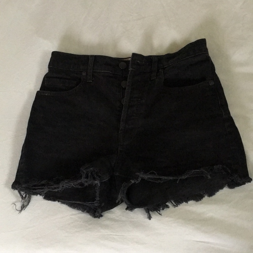 Everlane cheeky shorts size 25